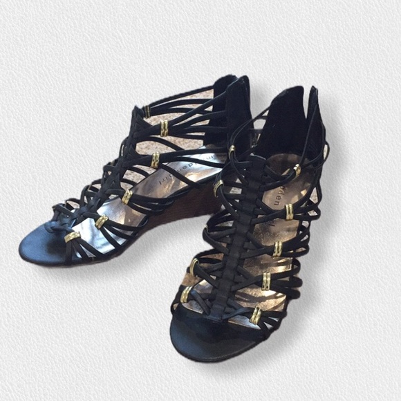 Madden Girl Shoes - Madden Girl Wedge Sandal preloved size 6